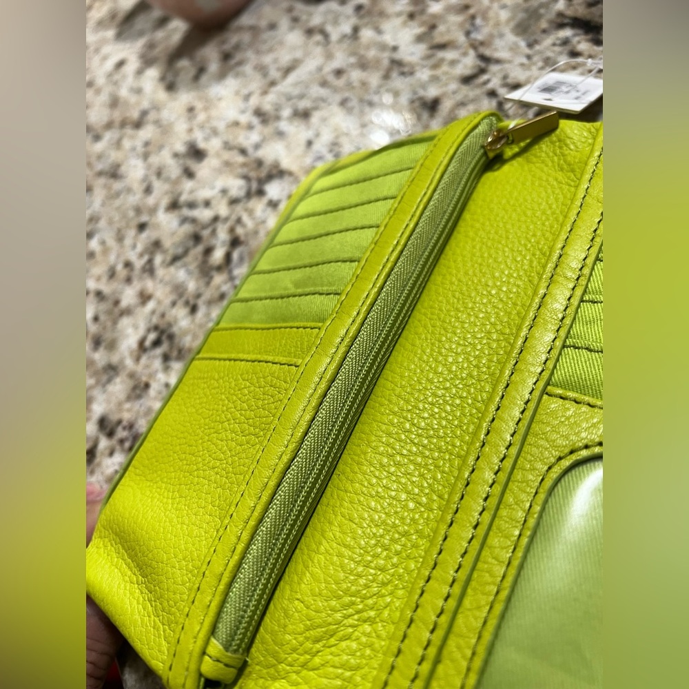 Fossil Emma Clutch in stunning Lime Color - Picture 12 of 16